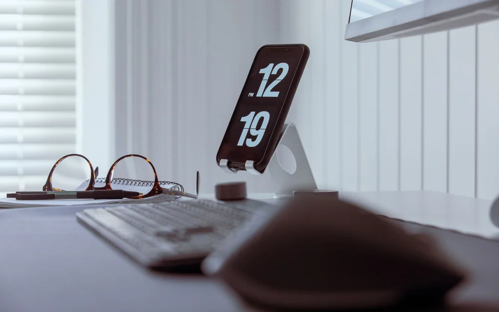 The VAT filing deadline falls before the 15th day of the following period