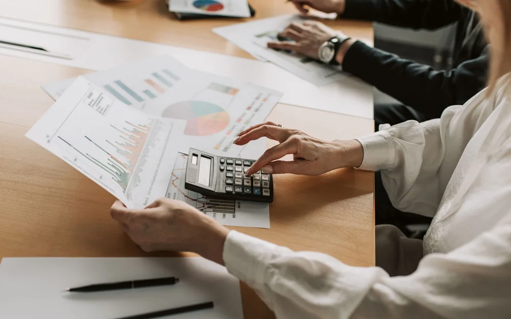 The monthly VAT return deadline and the cost of filing on the 15th